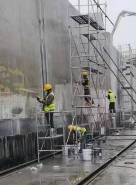 滨海球场翻新地面是一个涉及